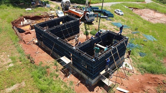 Sistema PRIMORA de fôrmas plásticas